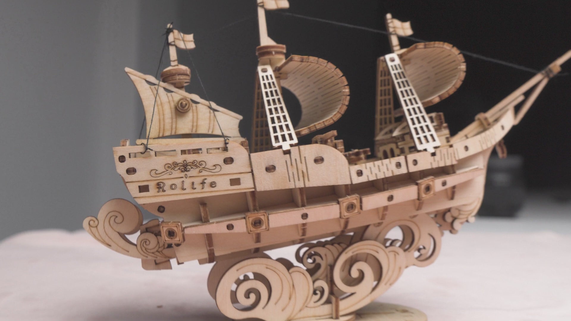 Sailing ship